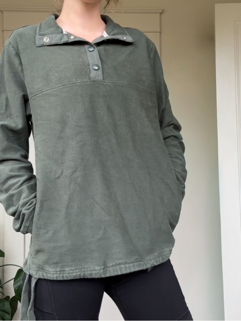 Free Assembly Olive Green Pullover Snap-Button Collar Sweatshirt